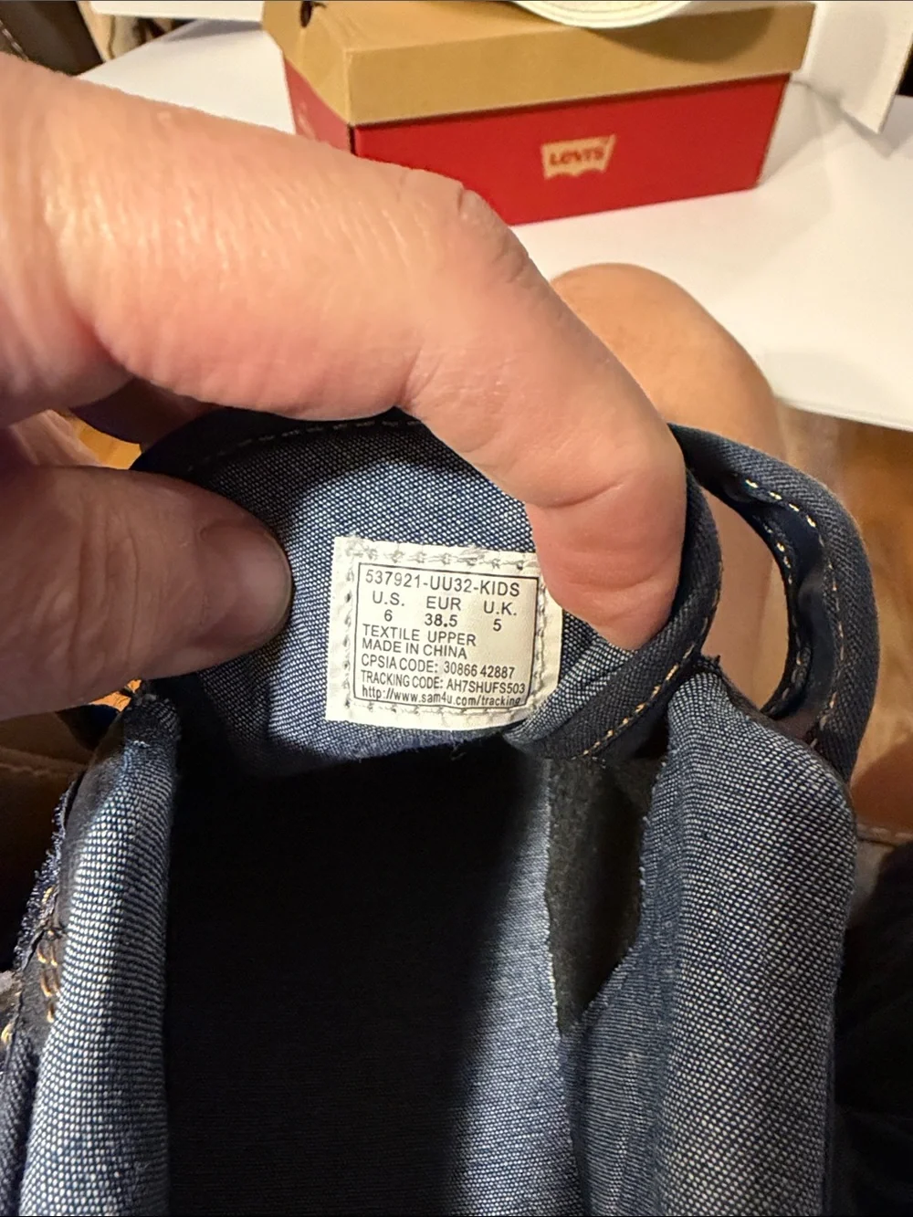 Levi's Kids Navy and White Low-Top Sneakers with Hook-and-Loop Strap
